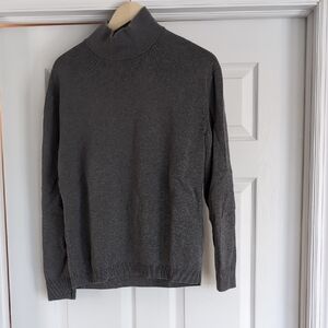 Banana Republic Charcoal Turtleneck Sweater
